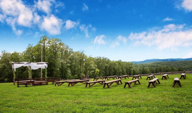 Dogwood Meadows Event Barn