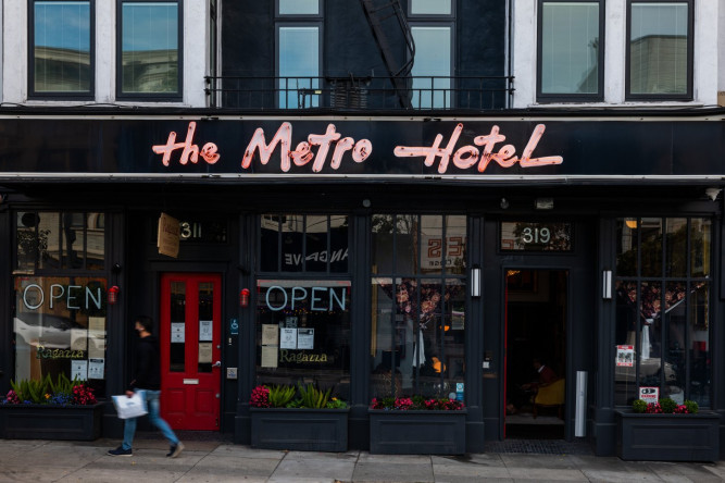 The Metro Hotel