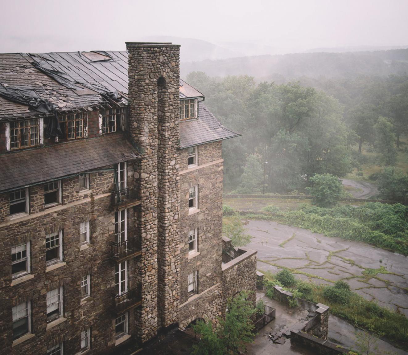 10 Of The Most Frightening Haunted Hotels Across The Us 7487