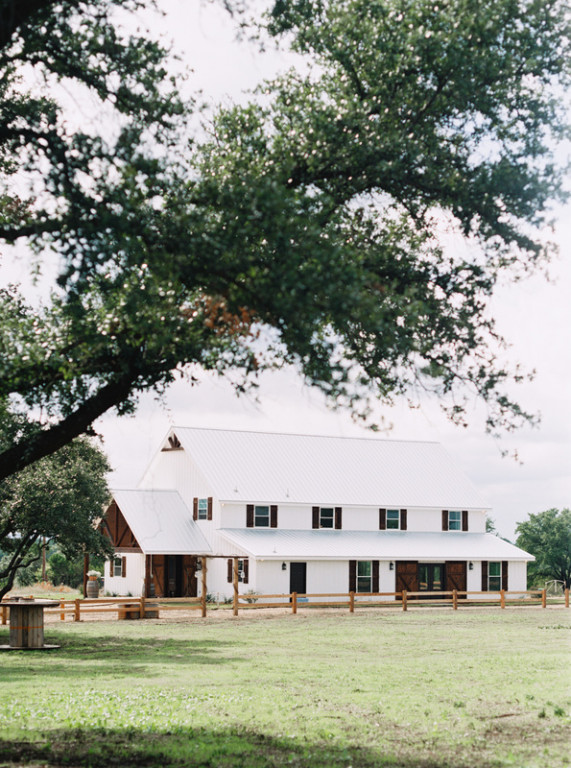 Five Oaks Farm | Cleburne, Texas, United States - Venue Report
