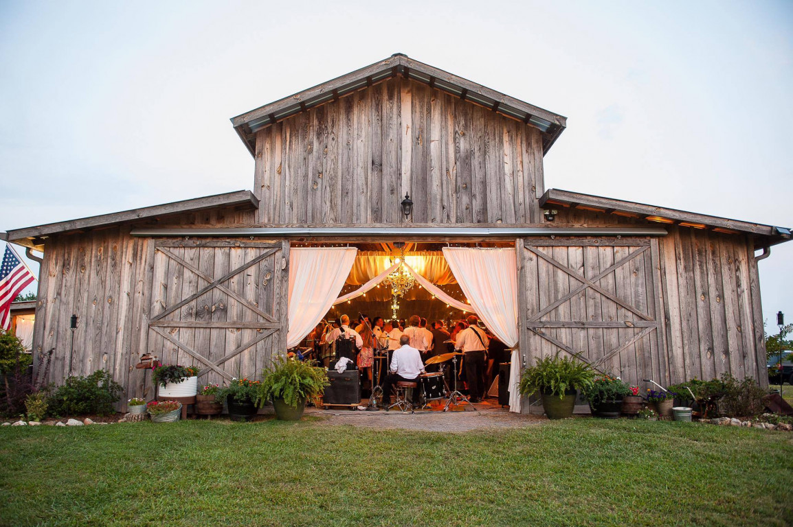 The Barn at Drewia Hill | Sale Creek, Tennessee - Venue Report